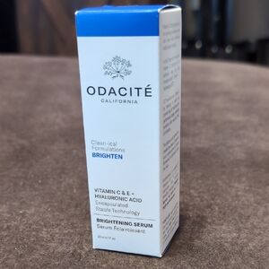 Odacité Vitamin C & E + Hyaluronic Acid Brightening Serum
